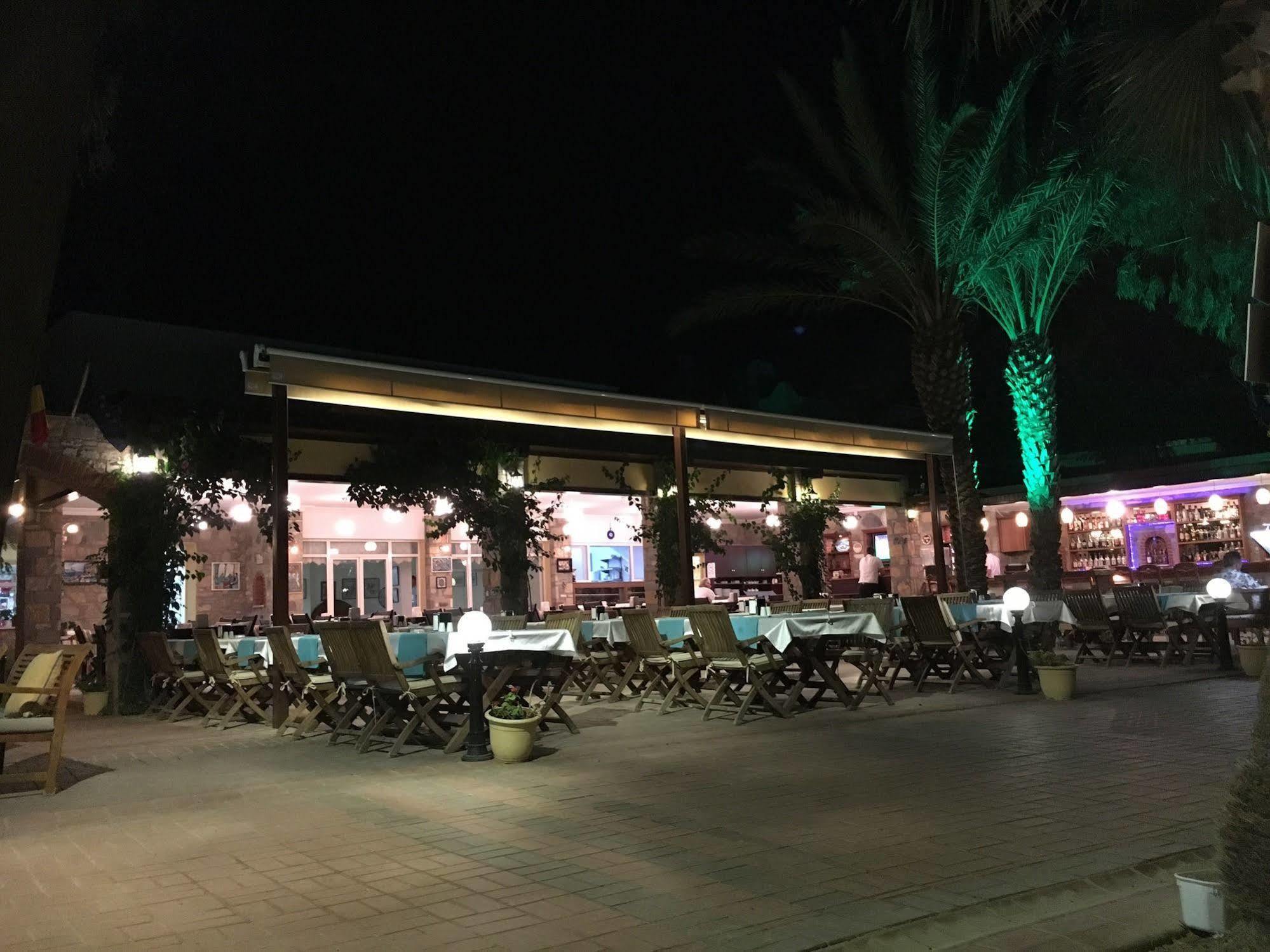 Toloman Hotel Bitez Beach Bagian luar foto